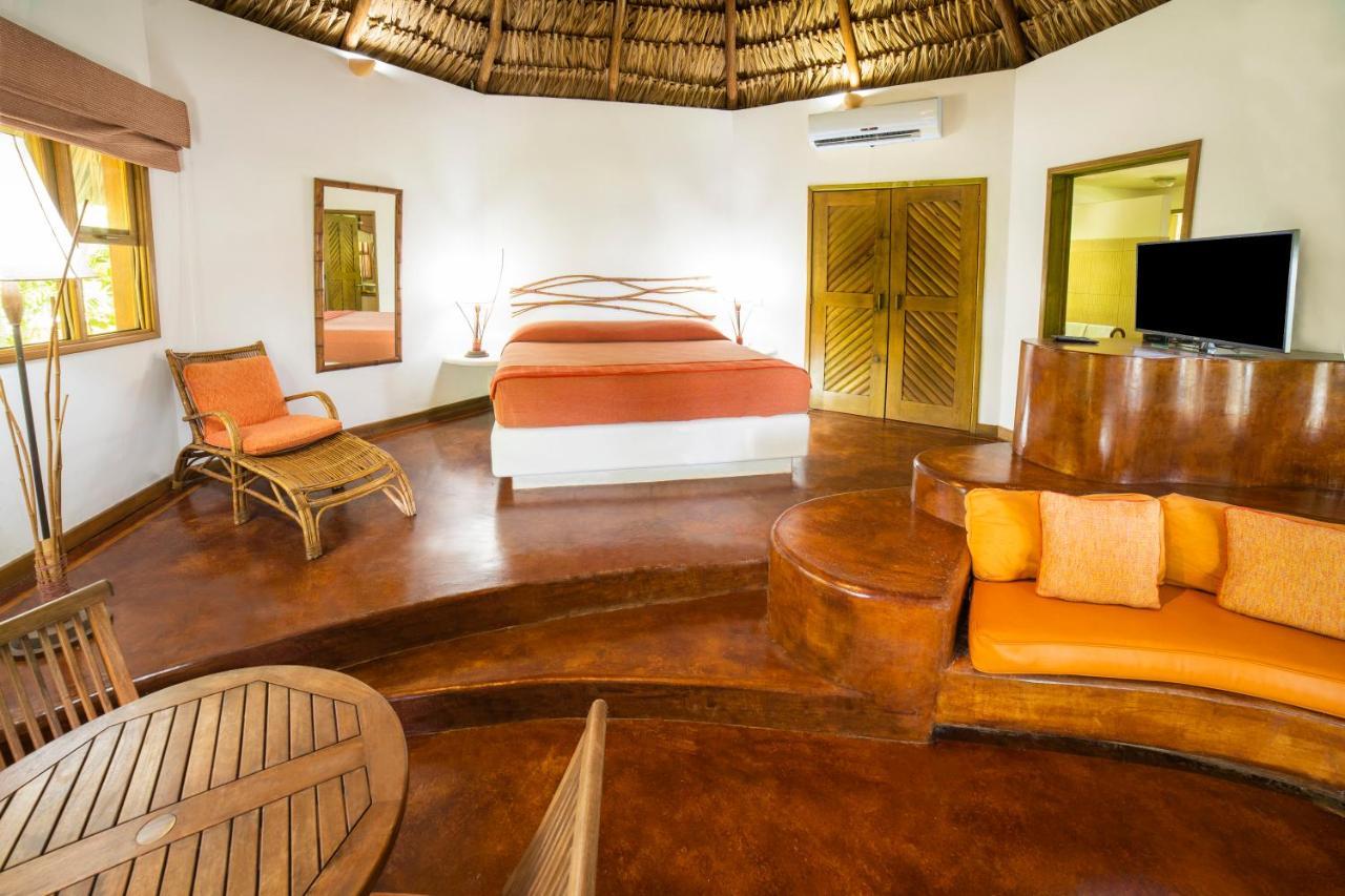 Nanajuana Rio Dulce Hotel Ngoại thất bức ảnh
