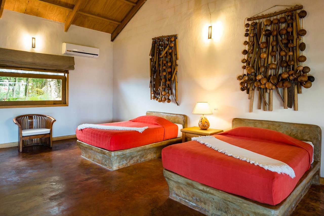 Nanajuana Rio Dulce Hotel Ngoại thất bức ảnh