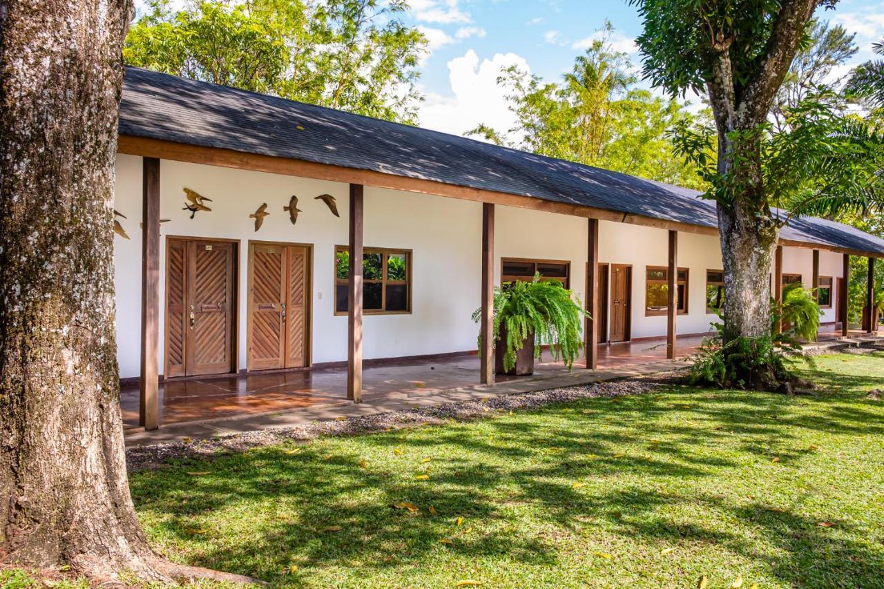 Nanajuana Rio Dulce Hotel Ngoại thất bức ảnh