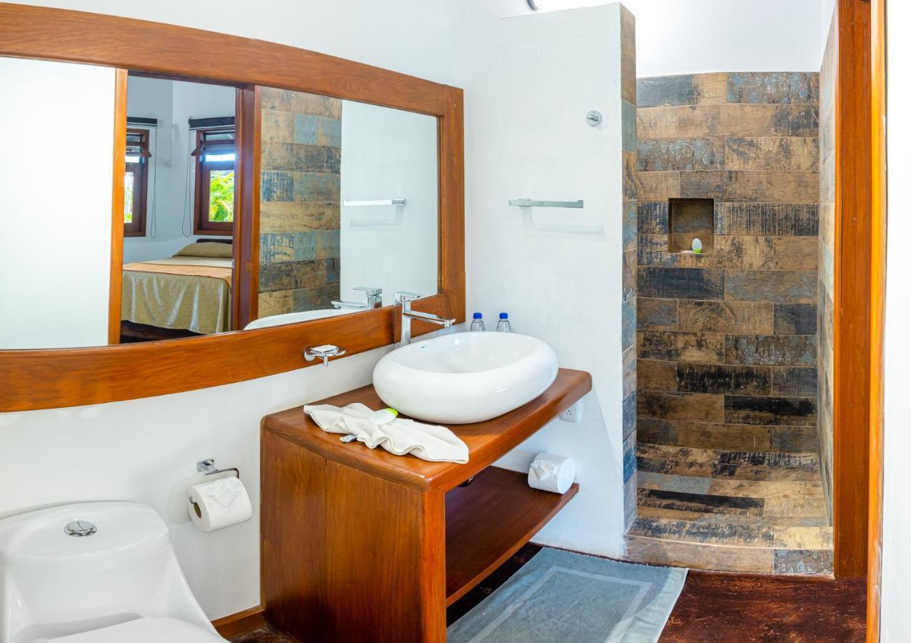 Nanajuana Rio Dulce Hotel Ngoại thất bức ảnh