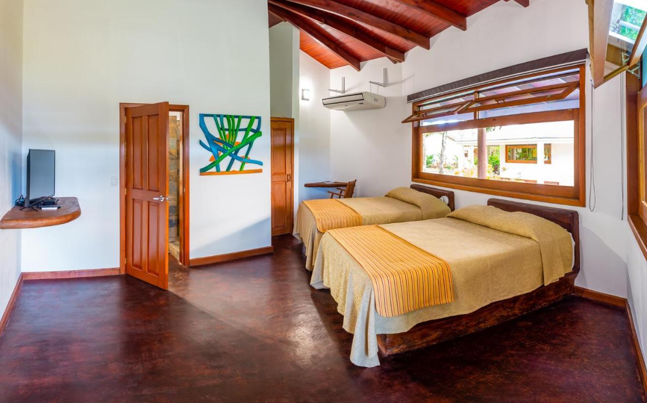 Nanajuana Rio Dulce Hotel Ngoại thất bức ảnh